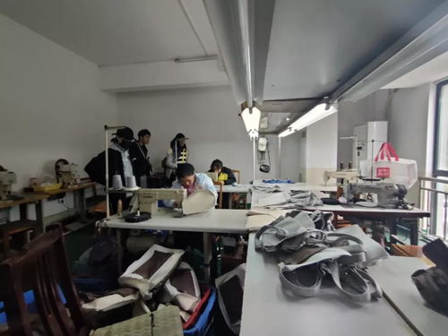 感悟侗鄉(xiāng)文化，把握行業(yè)脈絡(luò)——百色學(xué)院產(chǎn)品設(shè)計(jì)專業(yè)廣西調(diào)研與文化藝術(shù)交流策劃實(shí)踐